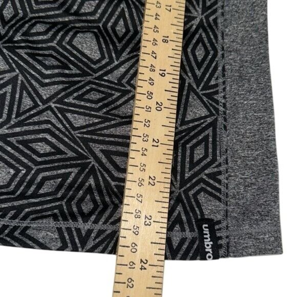 Umbro Geometric Pattern Gray Racerback Tank Top G 14/16 Polyester Spandex Girls - Picture 7 of 7